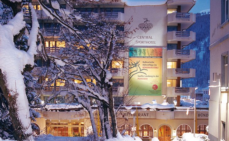 Geld lenende tv ~ kant Hotel Central Sport, Davos, Switzerland | Ski Line ®