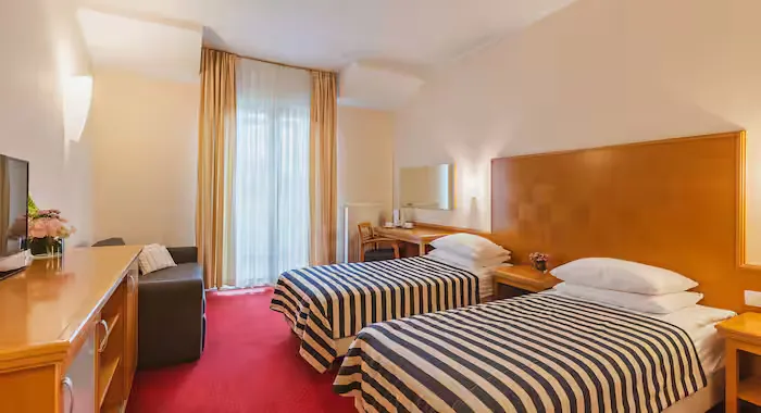 Hotel Ramada & Suites Kranjska Gora - 9