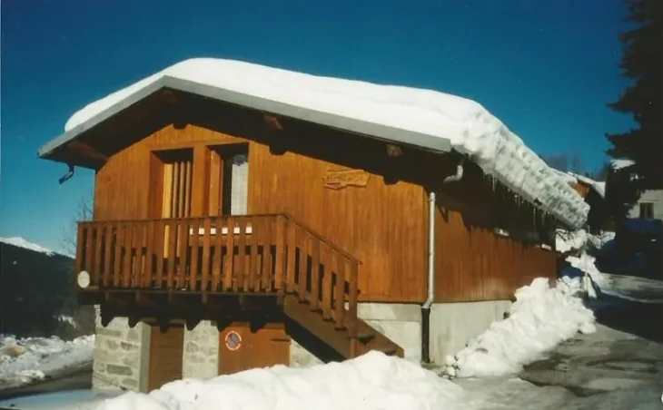 Ski Chalets Sleeping 4 People