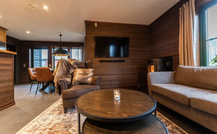 Ski Lodge Village Apartments – Sleeps 8 - 2