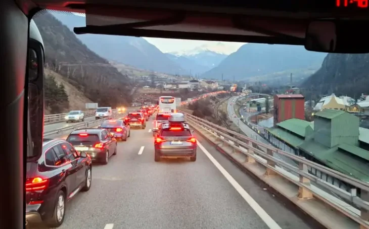 Rockfall Closes Major Route To Popular Ski Resorts In France