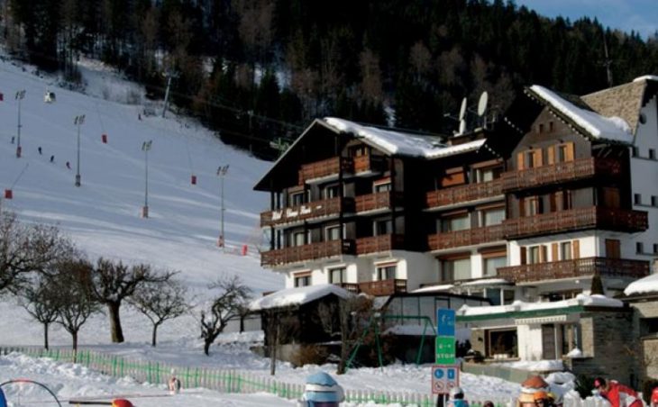 Hotel Les Champs Fleuris, Morzine, France | Ski Line